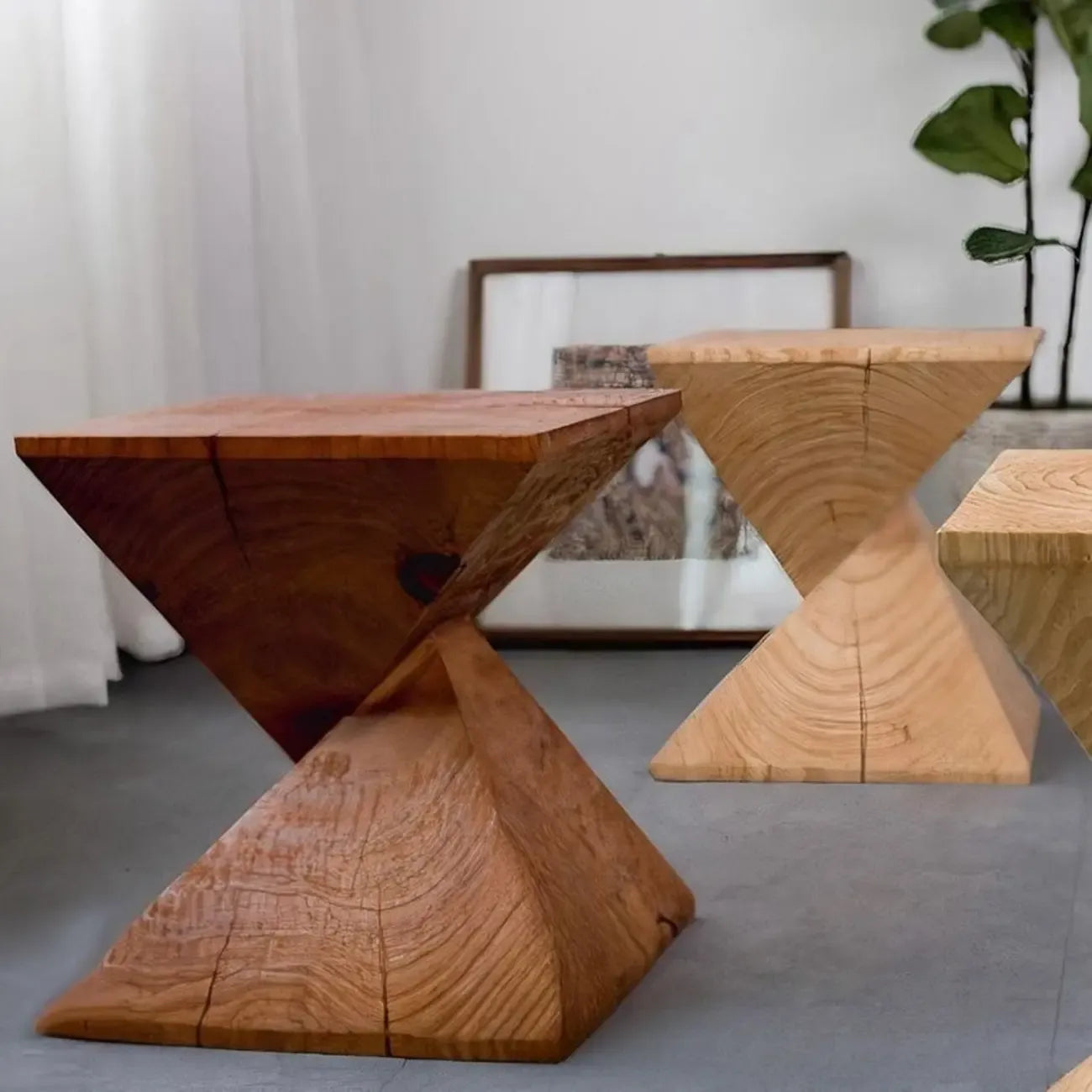 Table d'appoint carrée en bois naturel pour salon