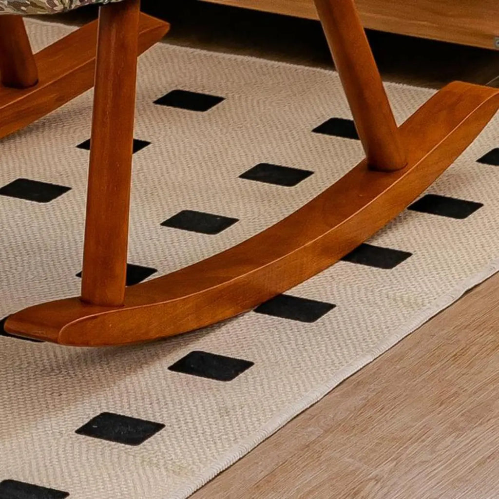 Fauteuil à bascule rustique en bois rembourré avec coussin