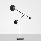 Lampadaire LED noir unique avec bras articulé pour salon