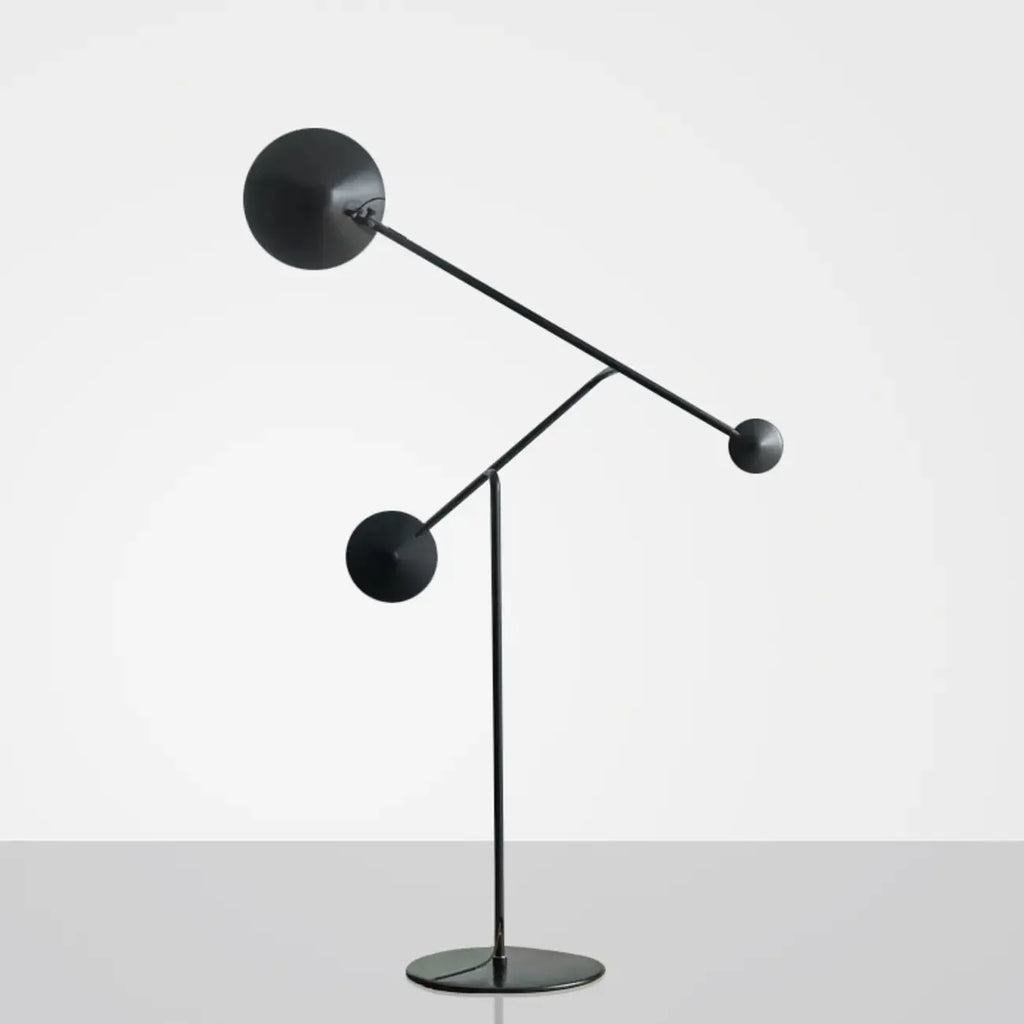 Lampadaire LED noir unique avec bras articulé pour salon
