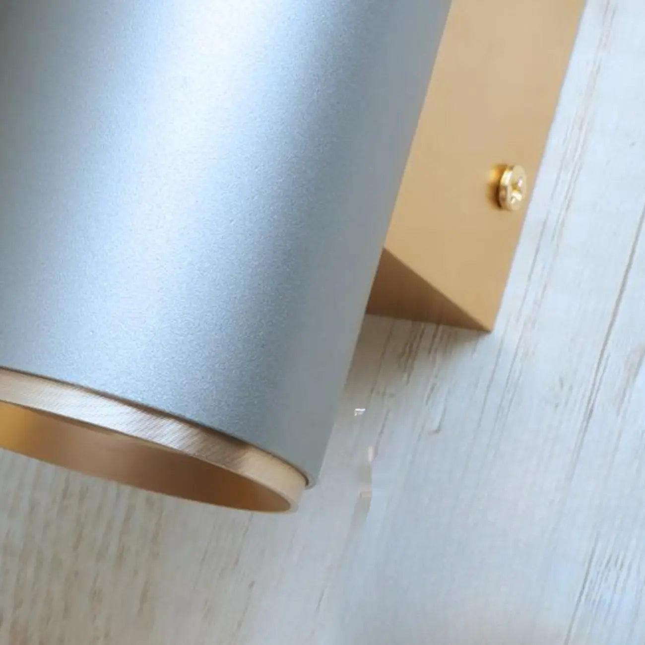 Applique murale moderne et minimaliste avec LED pour chambre à coucher