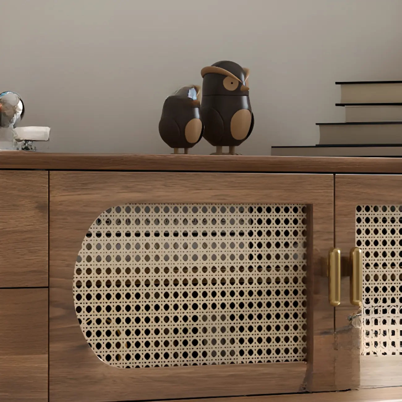 Meuble TV en bois massif marron de 63 pouces avec 4 tiroirs pour salon