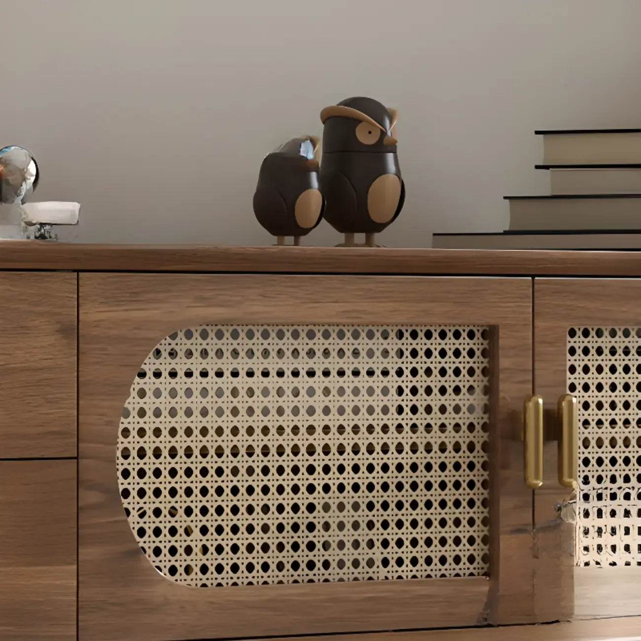 Meuble TV en bois massif marron de 63 pouces avec 4 tiroirs pour salon