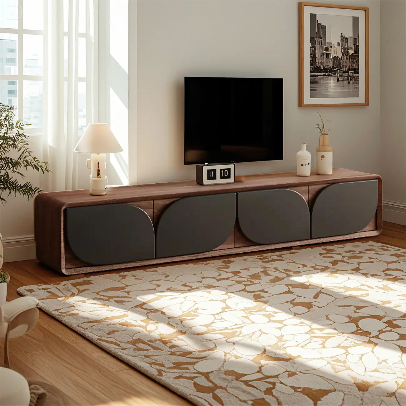 Meuble TV avec porte cintrée en noyer et système de gestion des câbles