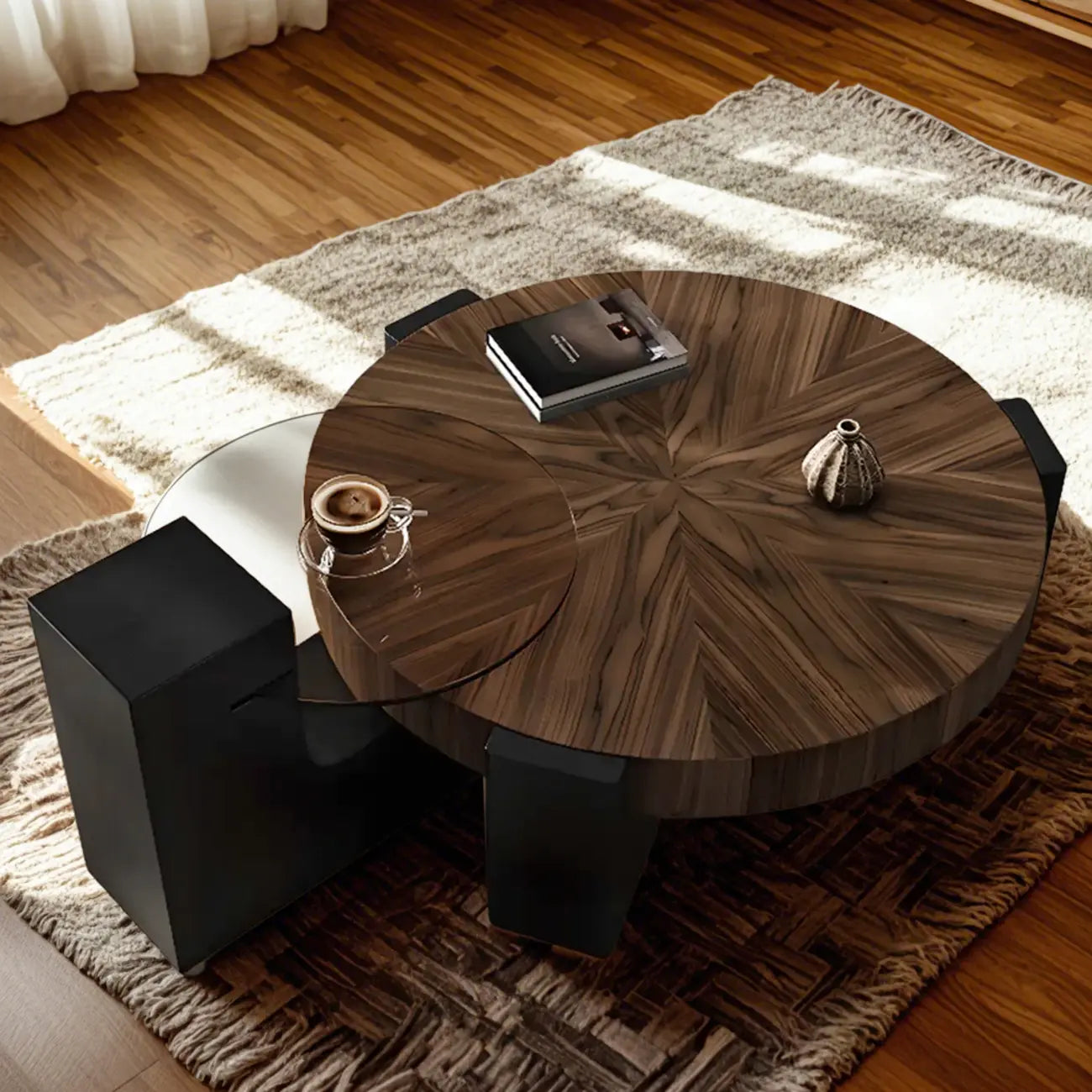 Table basse ronde en bois recyclé noir et marron