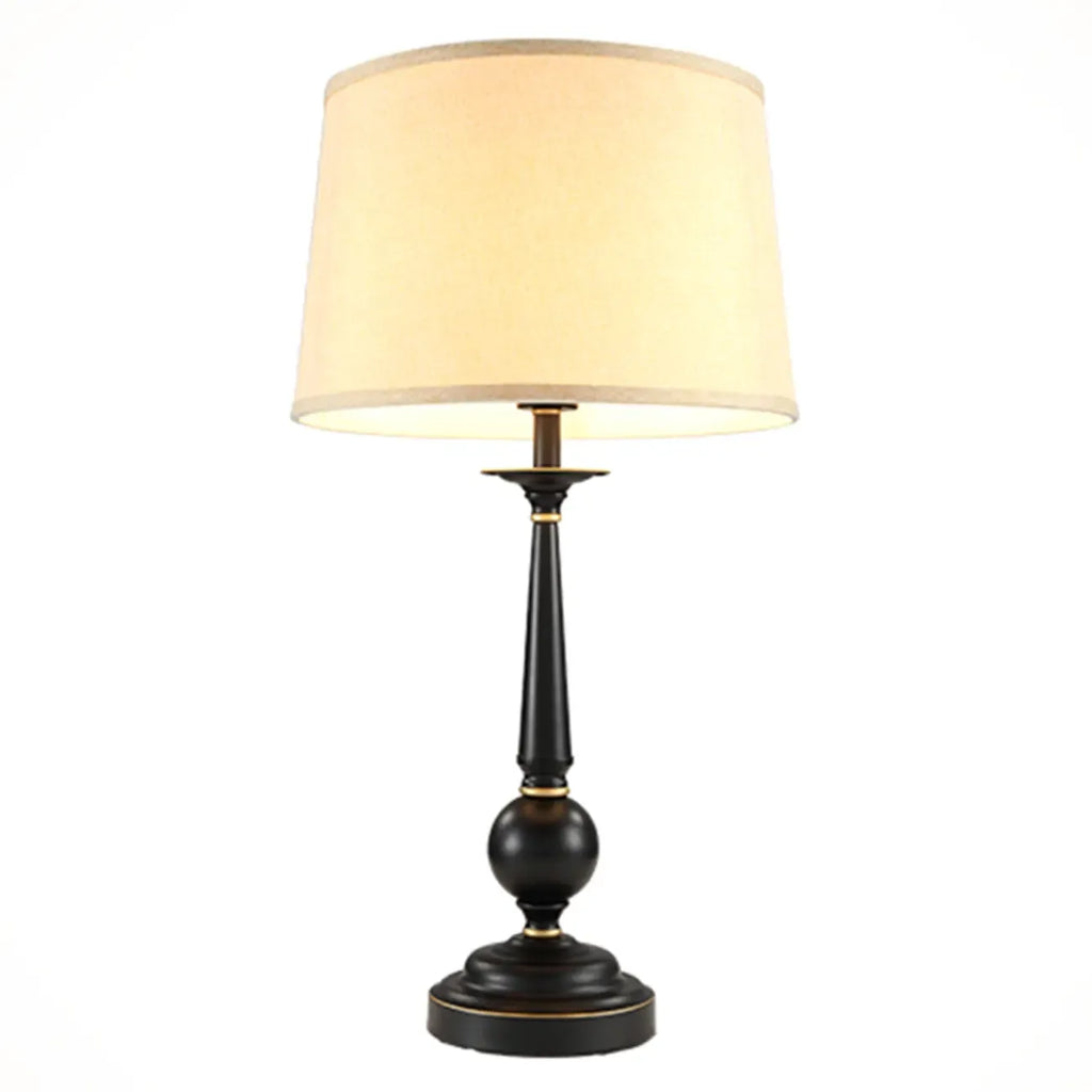 Lampe de table standard traditionnelle avec abat-jour en tissu et métal noir