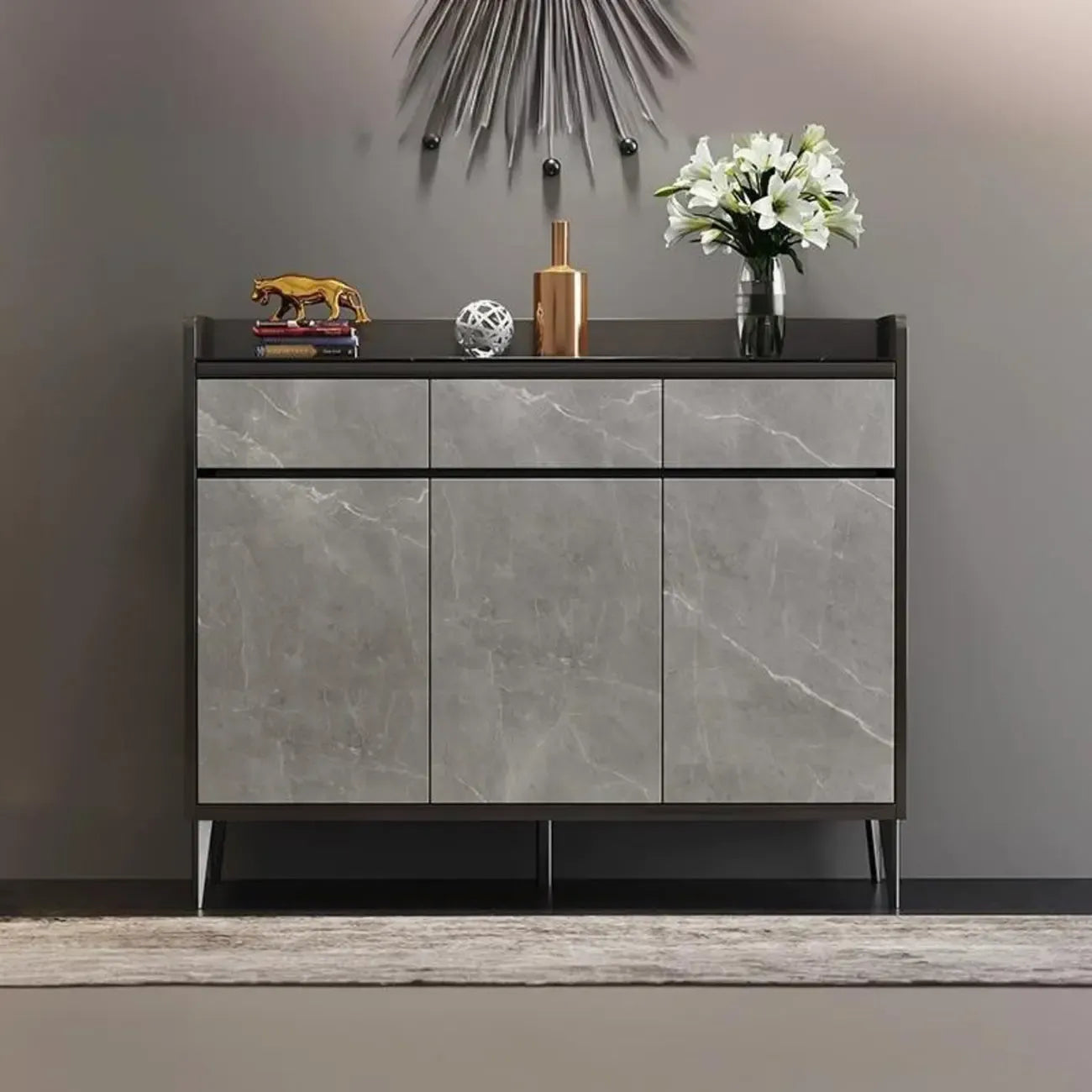 Meuble à chaussures moderne en bois gris avec plateau de rangement