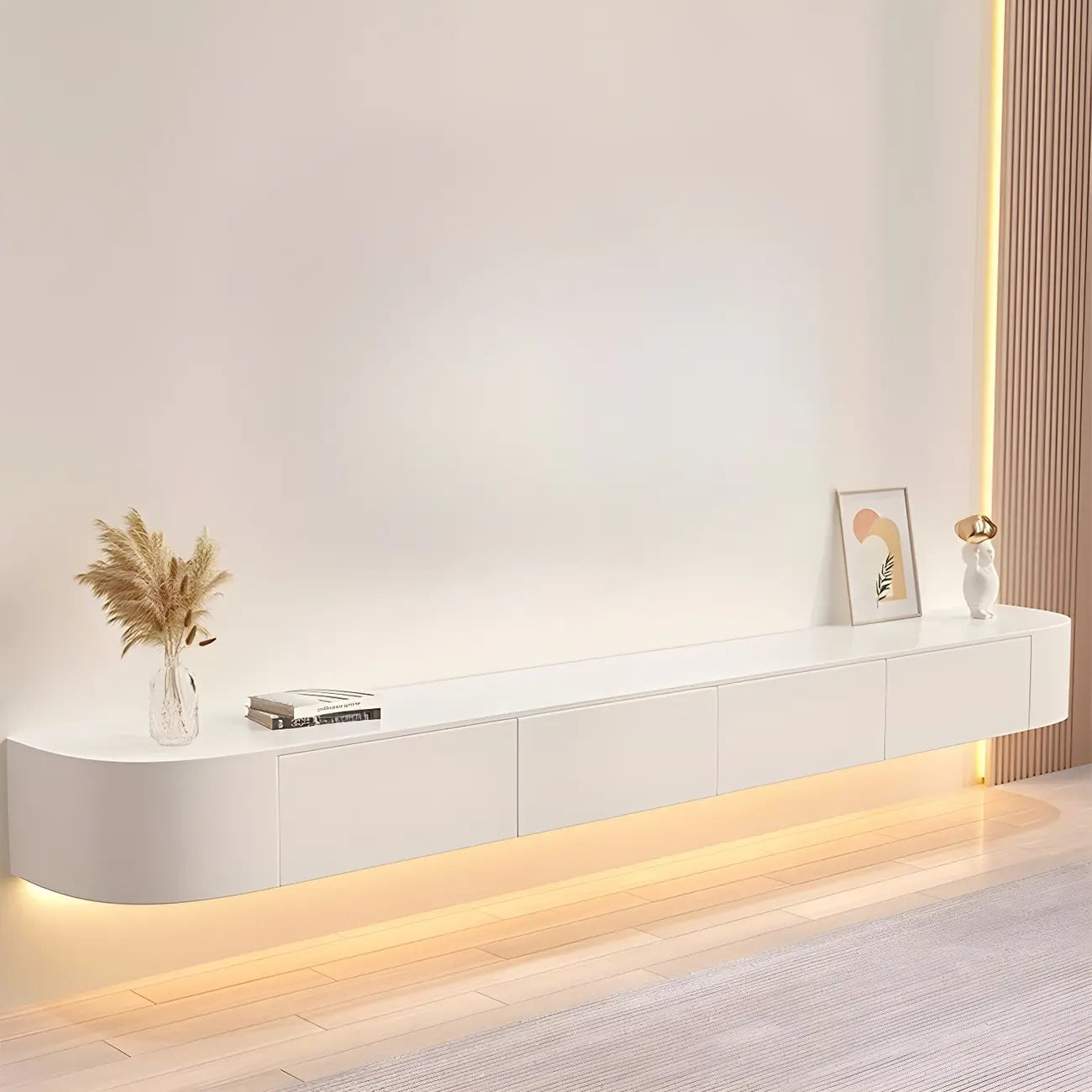 Meuble TV suspendu en bois blanc de style glamour avec tiroirs et étagères