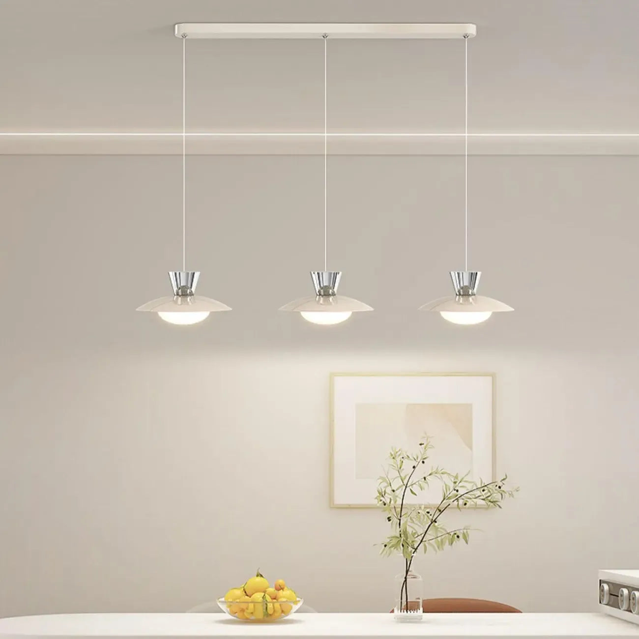 Suspension LED argentée moderne à intensité variable pour îlot de cuisine