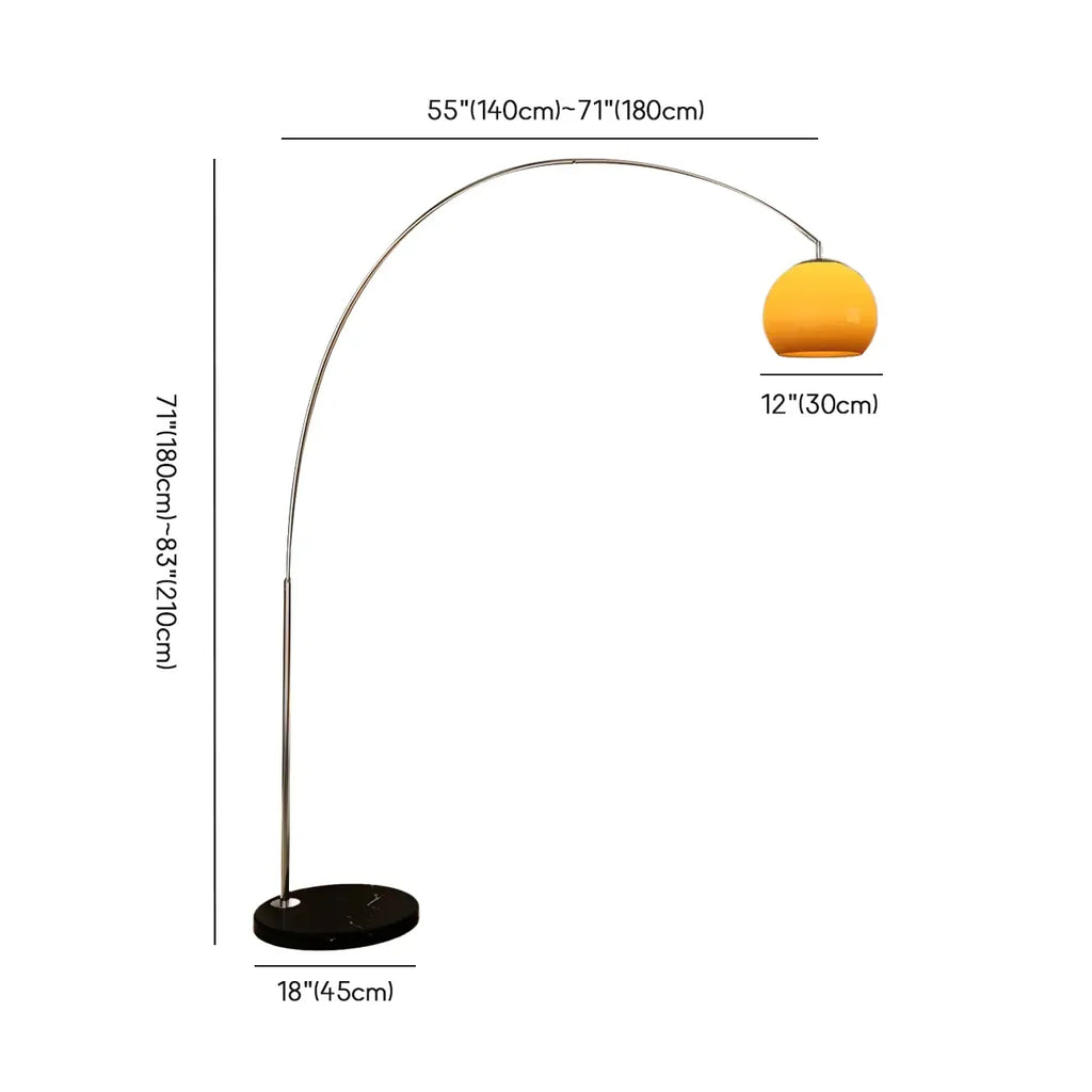 Lampadaire en acier arqué avec dôme en verre de style nordique