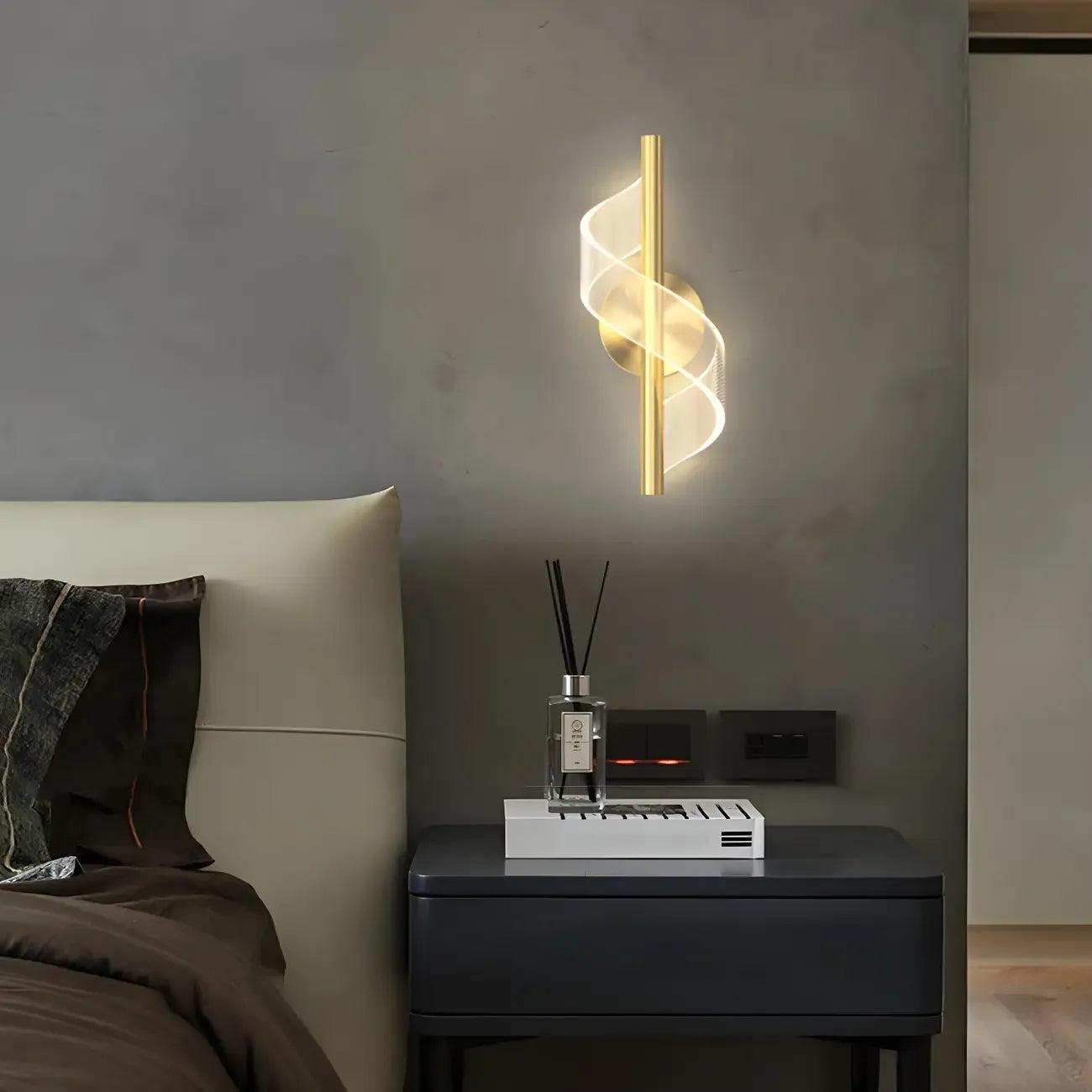 Applique murale LED spirale élégante et à intensité variable pour l'éclairage de la chambre