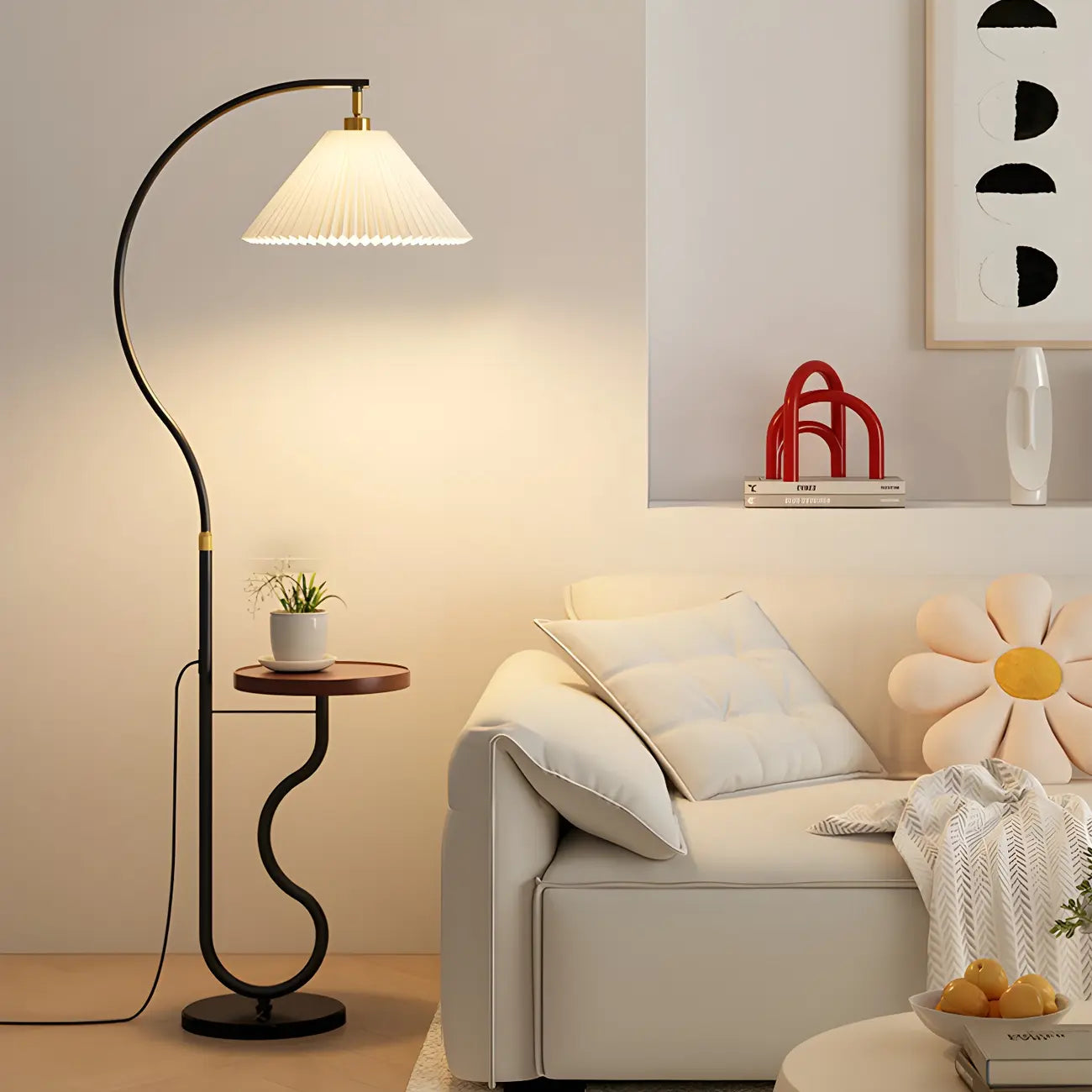 Lampadaire arqué blanc moderne avec étagère de rangement pour salon