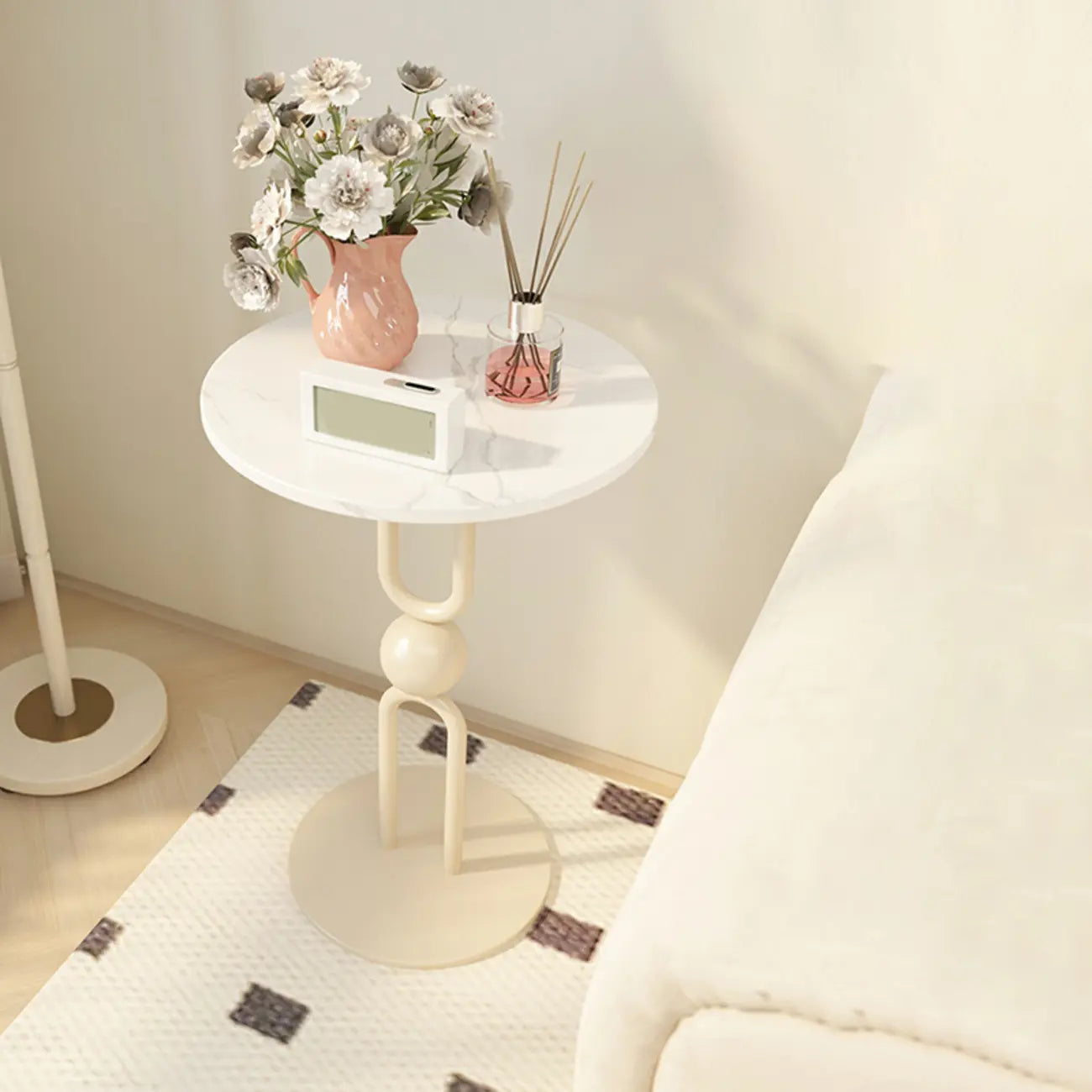 Table d'appoint ronde en métal noir brillant pour salon