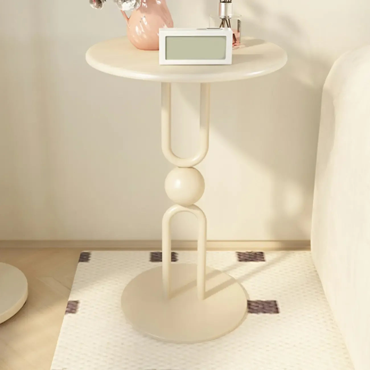 Table d'appoint ronde en métal noir brillant pour salon