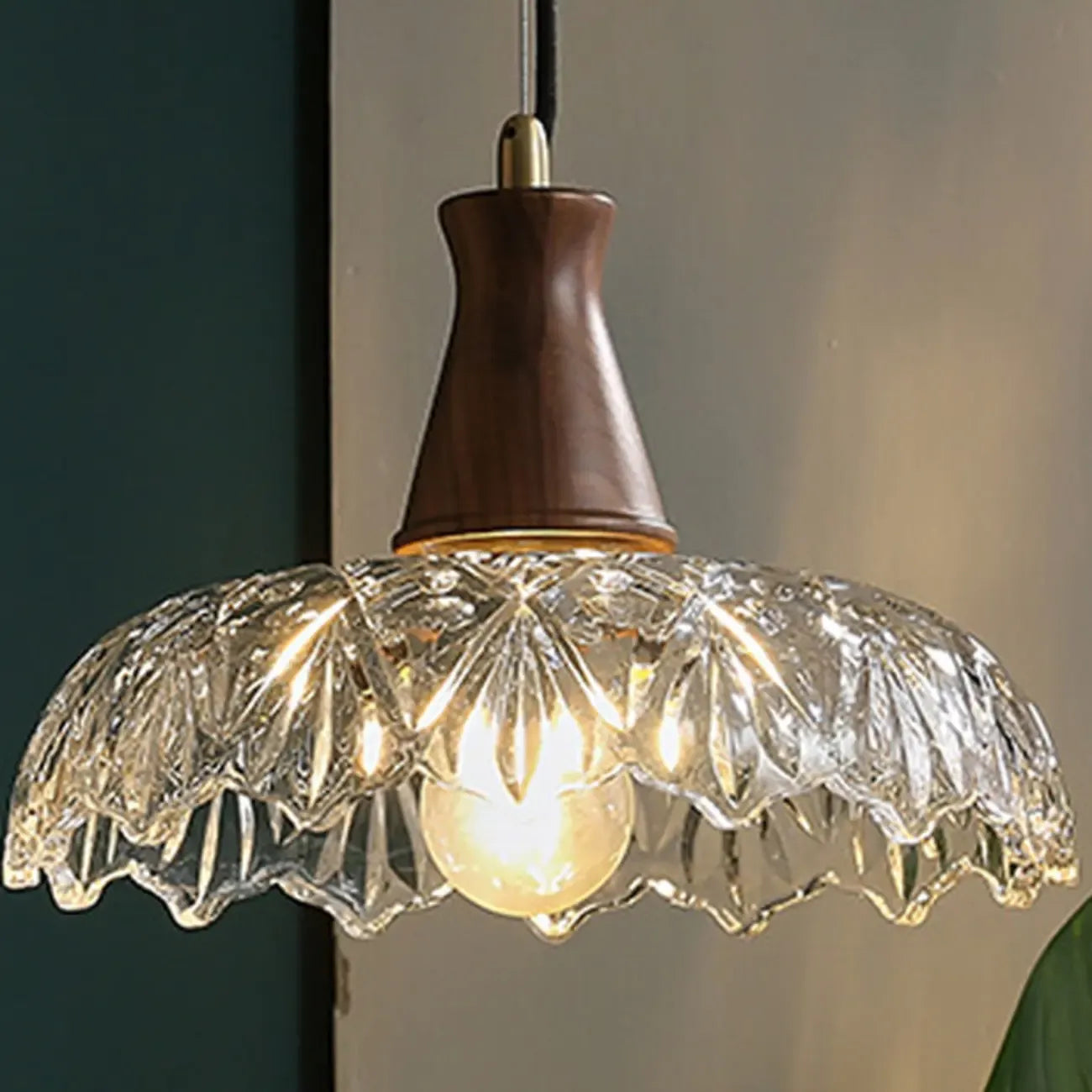 Suspension lumineuse réglable en verre en forme de fleur pour salon