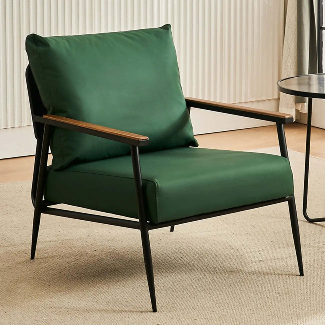 Fauteuil d'appoint en cuir résistant avec coussin