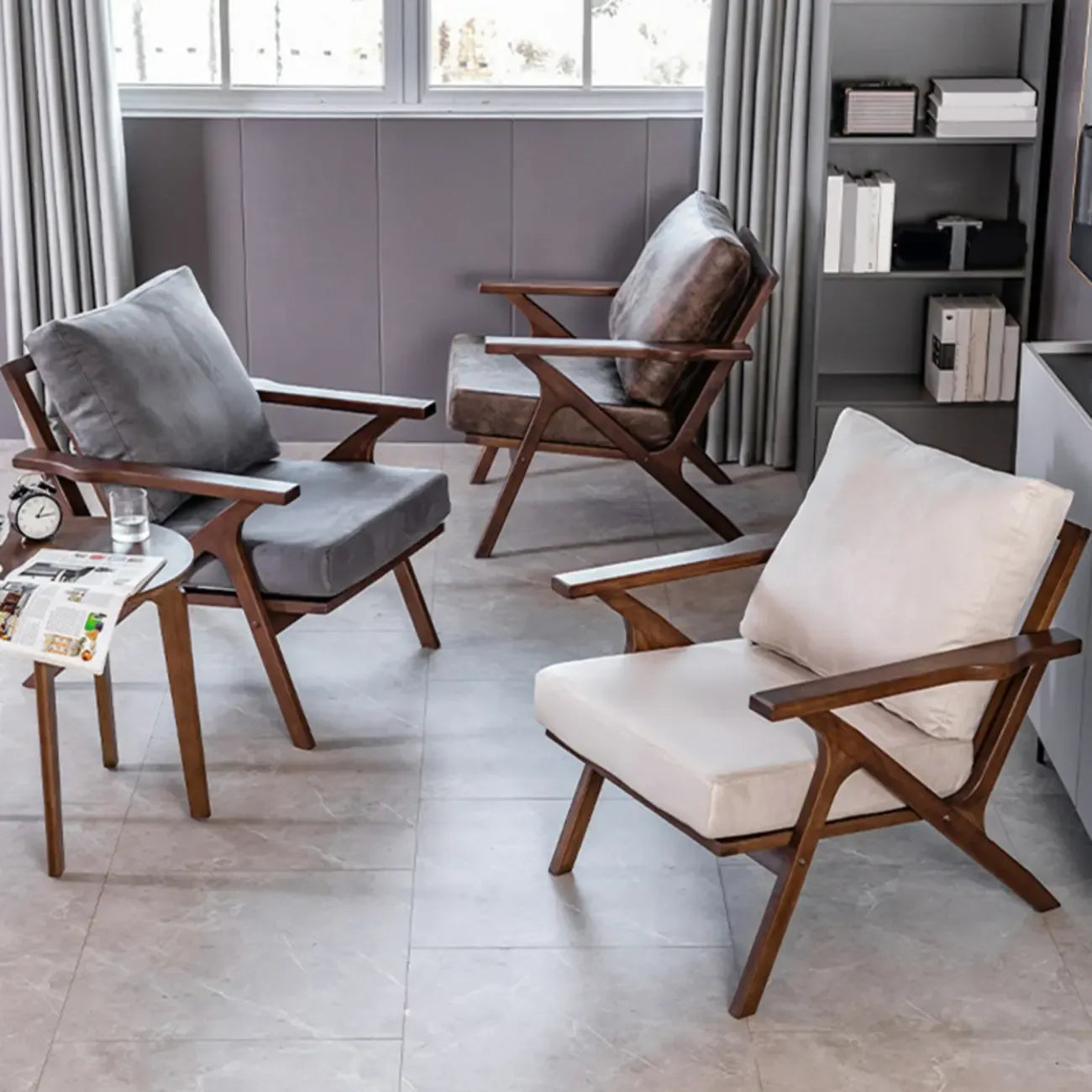 Fauteuil moderne en bois massif marron pour salon