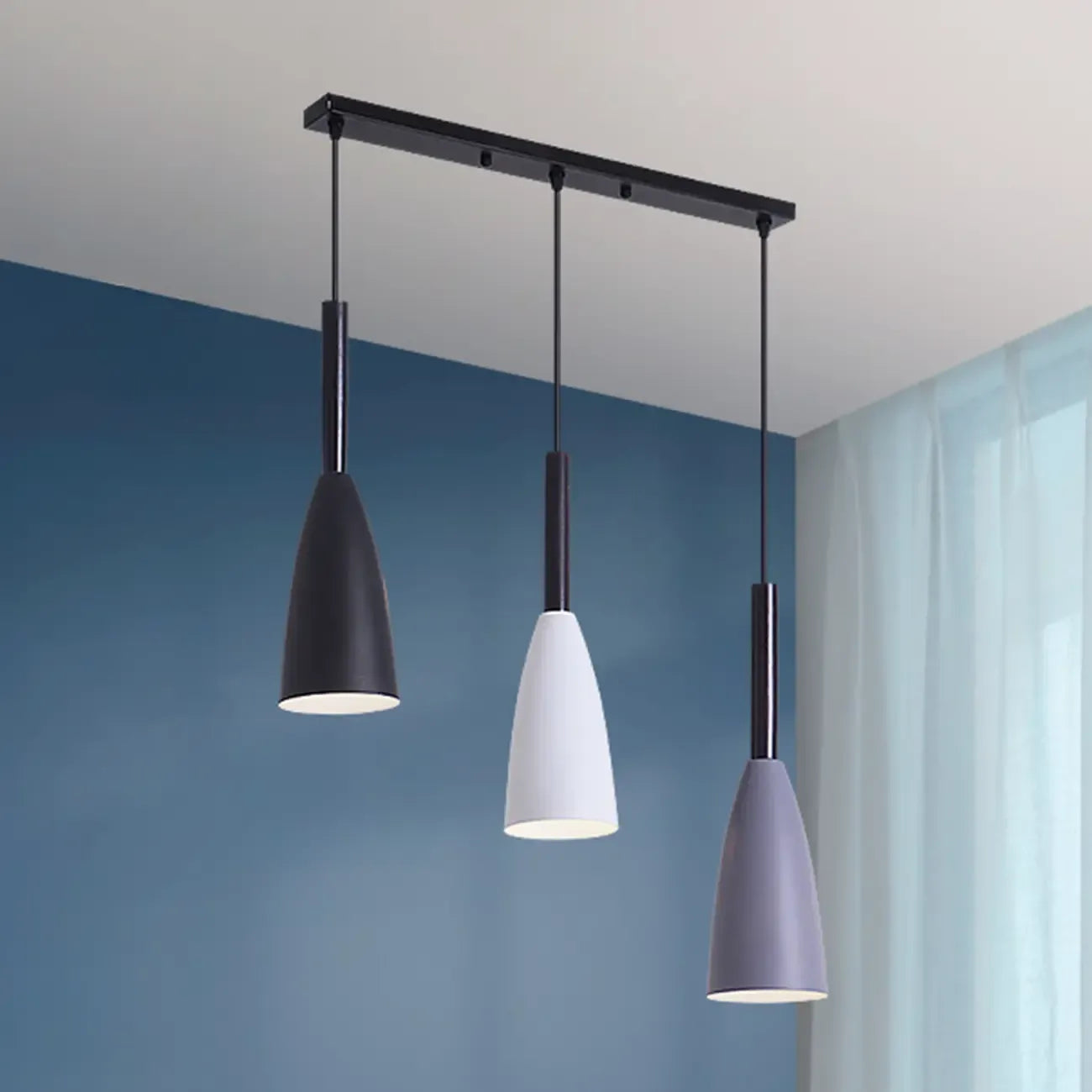 Suspension moderne conique en métal à 3 lumières pour îlot de cuisine