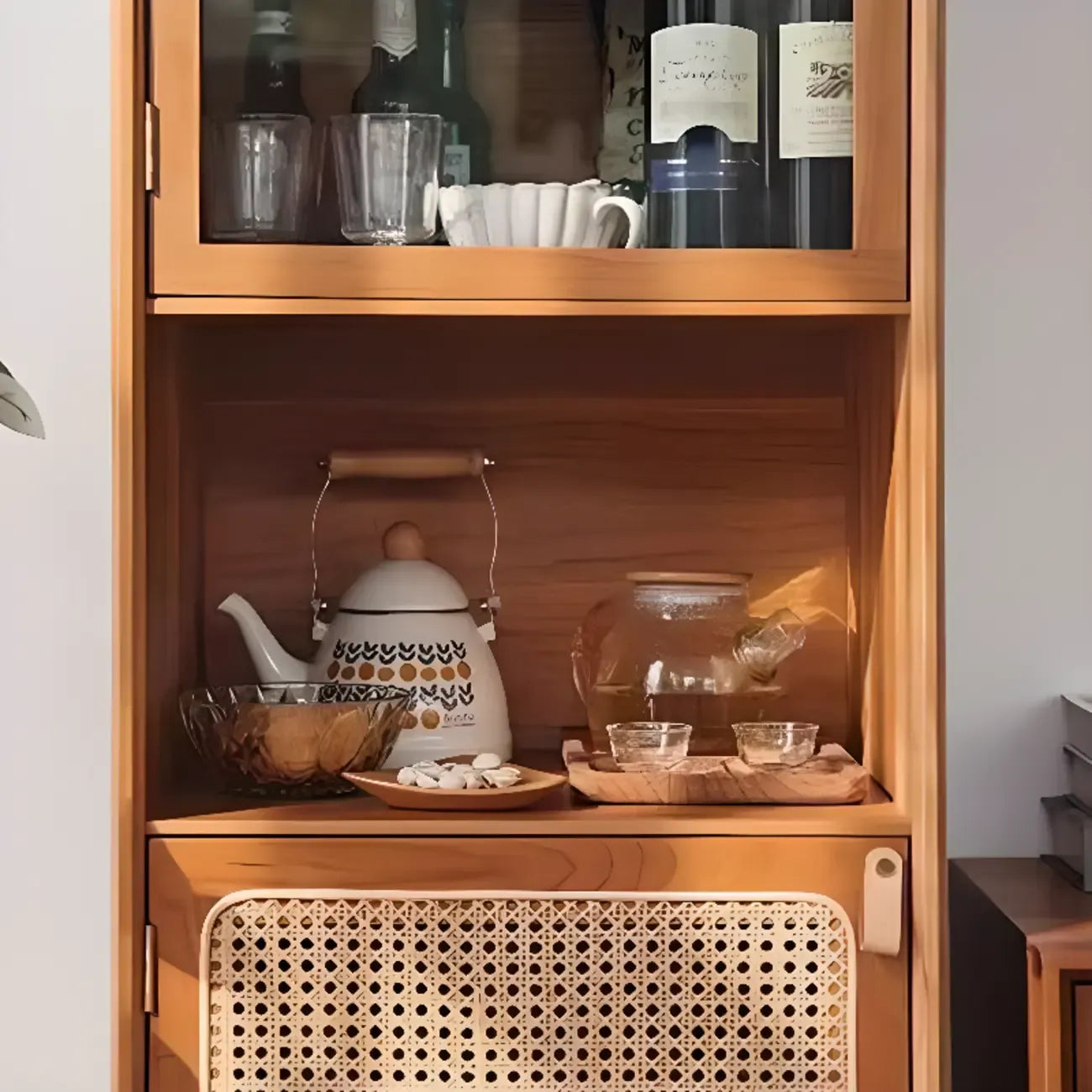Armoire utilitaire polyvalente à 3 niveaux en bois de cerisier naturel, verre et rotin