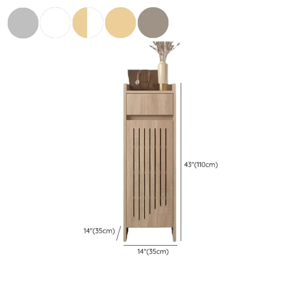 Meuble à chaussures d'entrée moderne et fin en bois beige