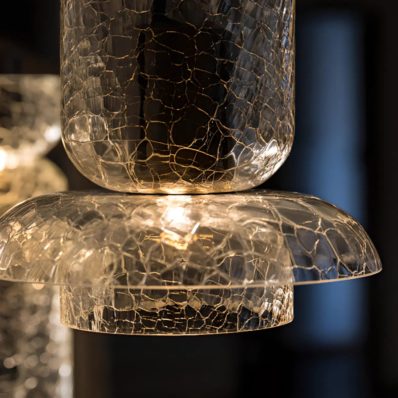 Suspension moderne en laiton et verre craquelé avec éclairage LED chaud