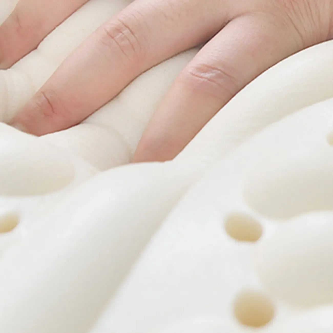 Chaise de bureau pivotante réglable beige moderne