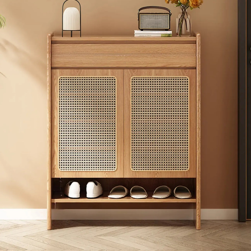 Meuble à chaussures bohème en rotin et chêne naturel