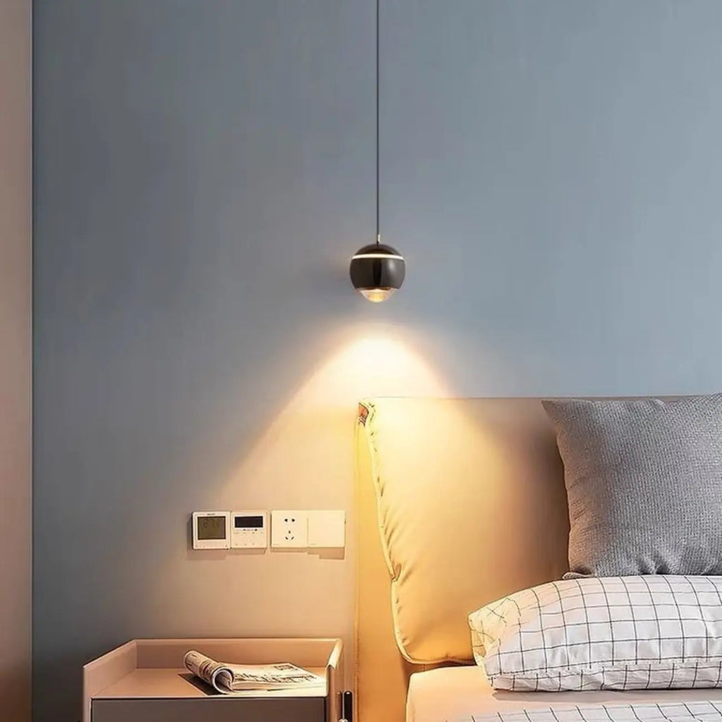 Suspension moderne en métal et verre avec globe et LED blanc chaud