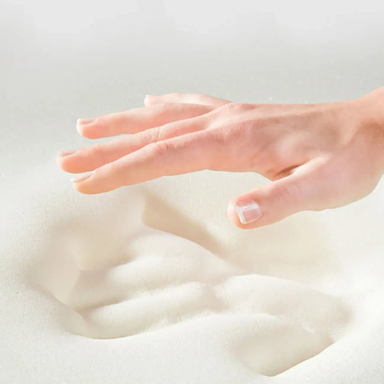 Fauteuil de bureau pivotant en cuir blanc simple