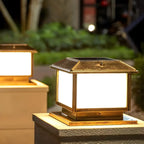 Lampadaire solaire carré à LED extérieur en métal bronze