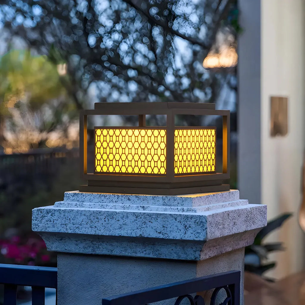 Lampadaires solaires extérieurs en métal à grille lumineuse tricolore