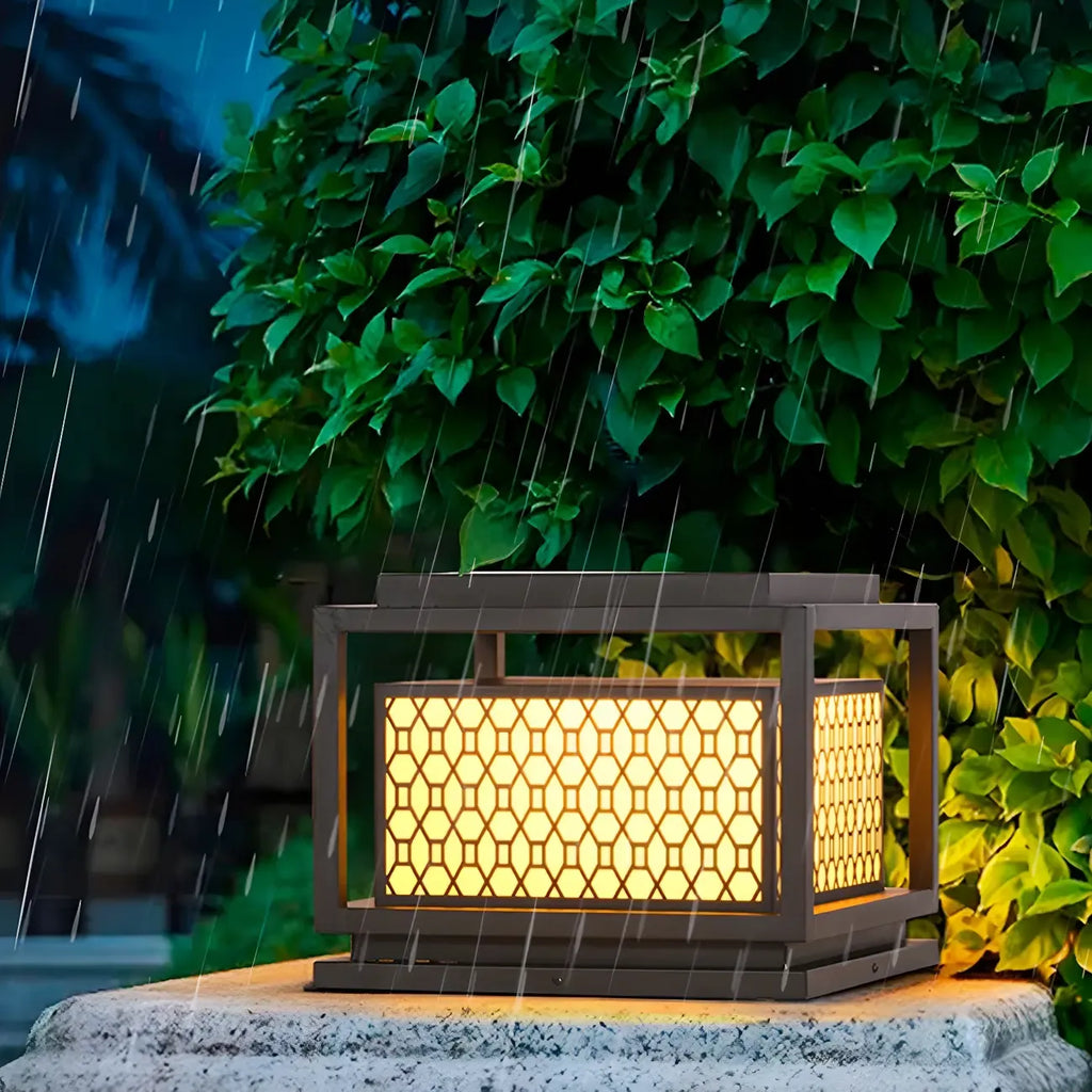 Lampadaires solaires extérieurs en métal à grille lumineuse tricolore