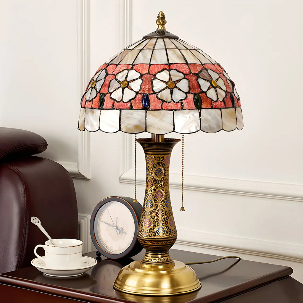 Lampe de table en laiton antique à deux lumières, en forme de dôme et verre coloré