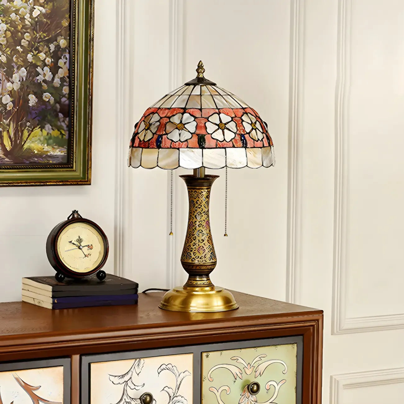 Lampe de table en laiton antique à deux lumières, en forme de dôme et verre coloré