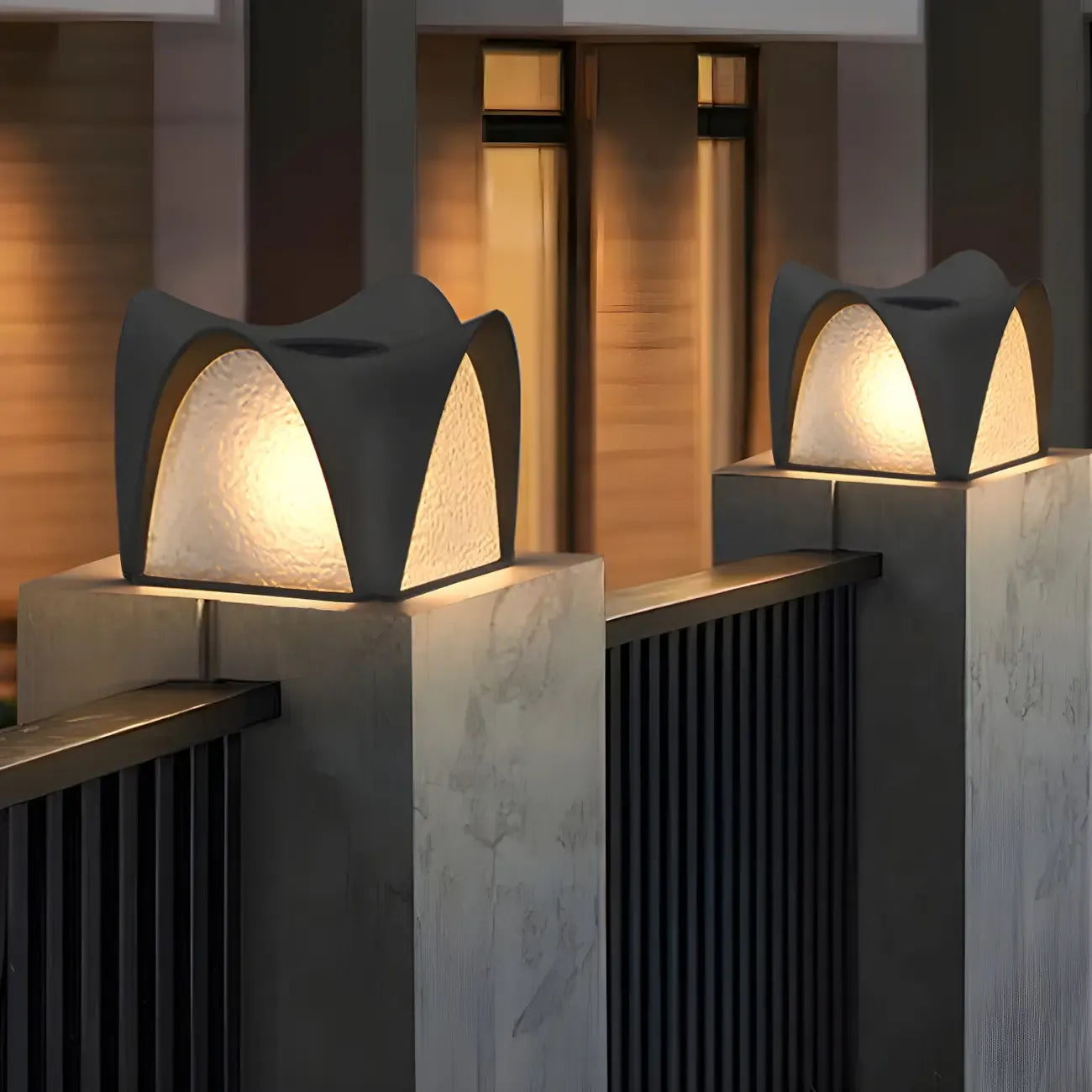 Lampadaires solaires extérieurs arqués noirs texturés