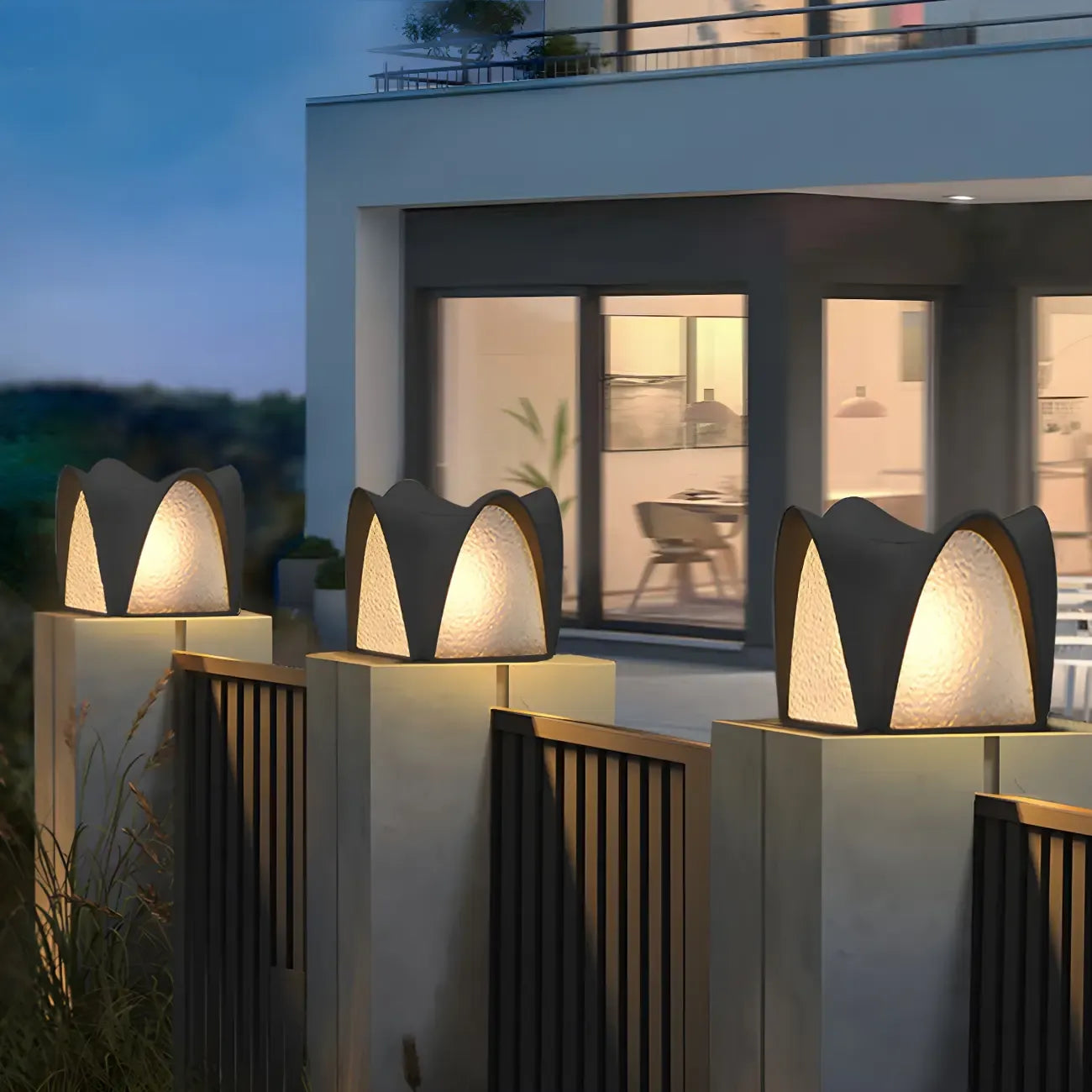 Lampadaires solaires extérieurs arqués noirs texturés